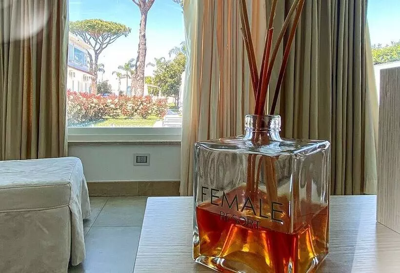 Aamiaismajoitus (B&B) Female Resort