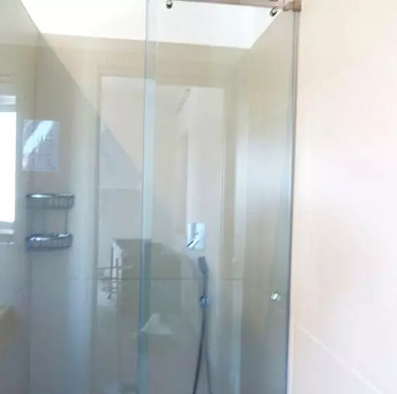 Aamiaismajoitus (B&B) Female Resort