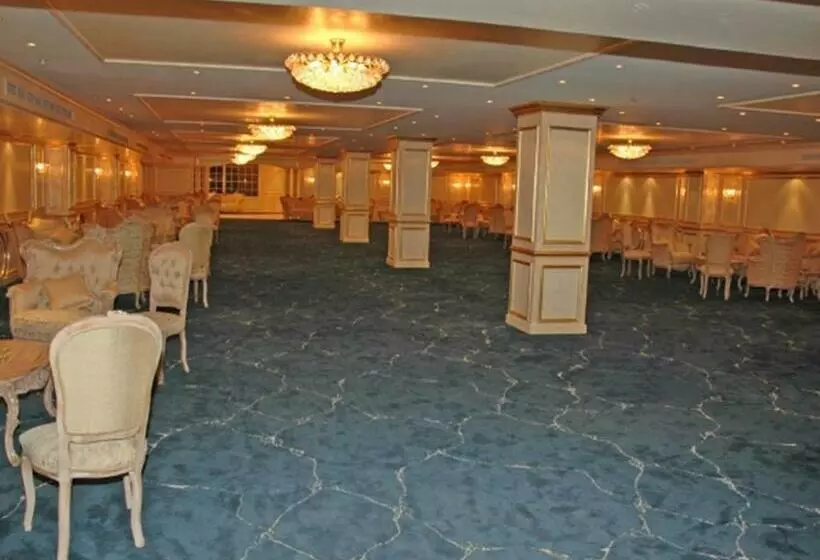 Hotelli Bhadur Al Hada