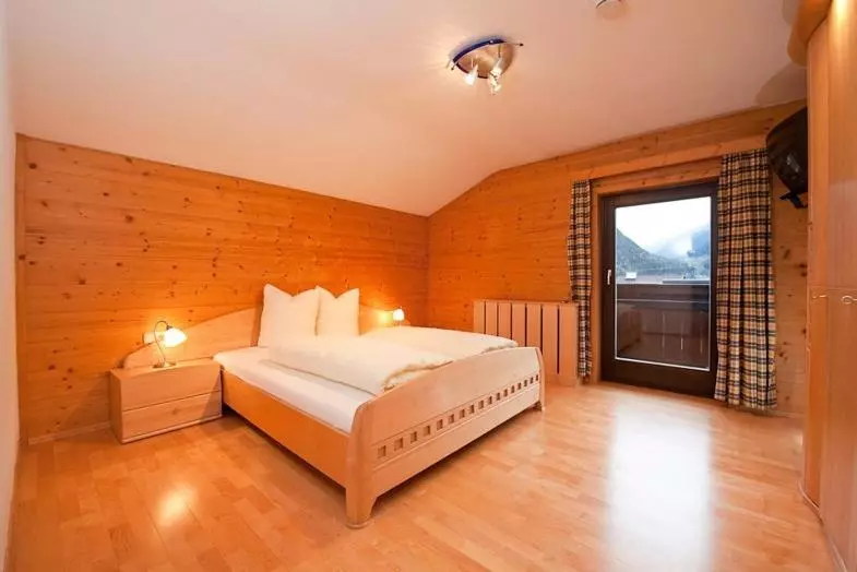 ホテル Pension Kristall