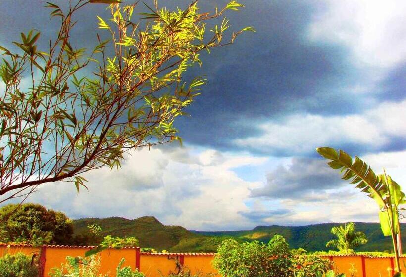 پانسیون Casa De Frida Pousada Galeria