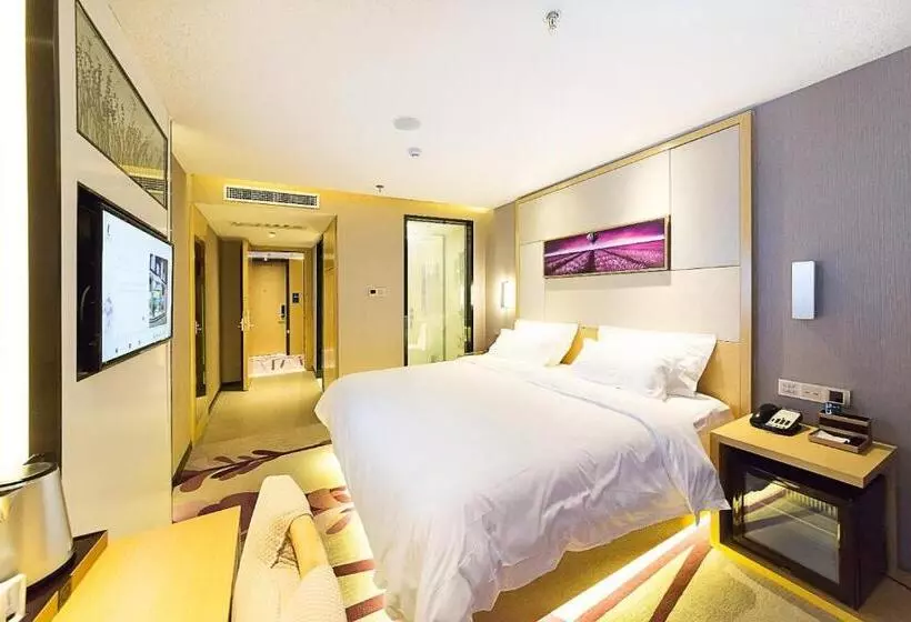 Lavande Hotels Weihai Weigao Square Branch