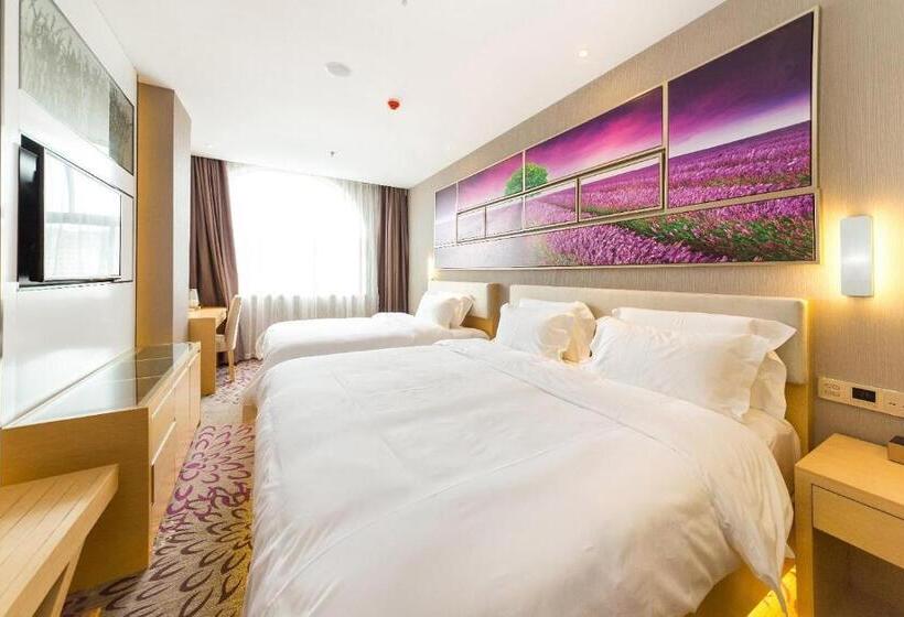 Lavande Hotels Weihai Weigao Square Branch