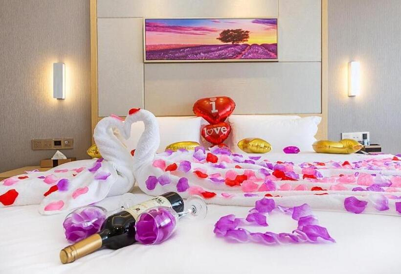 Lavande Hotels Weihai Weigao Square Branch