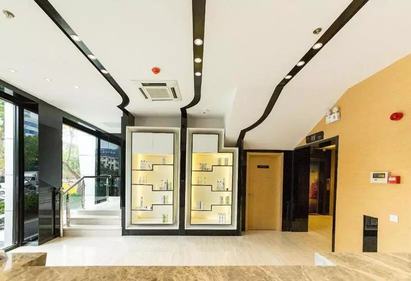 Lavande Hotels Weihai Weigao Square Branch