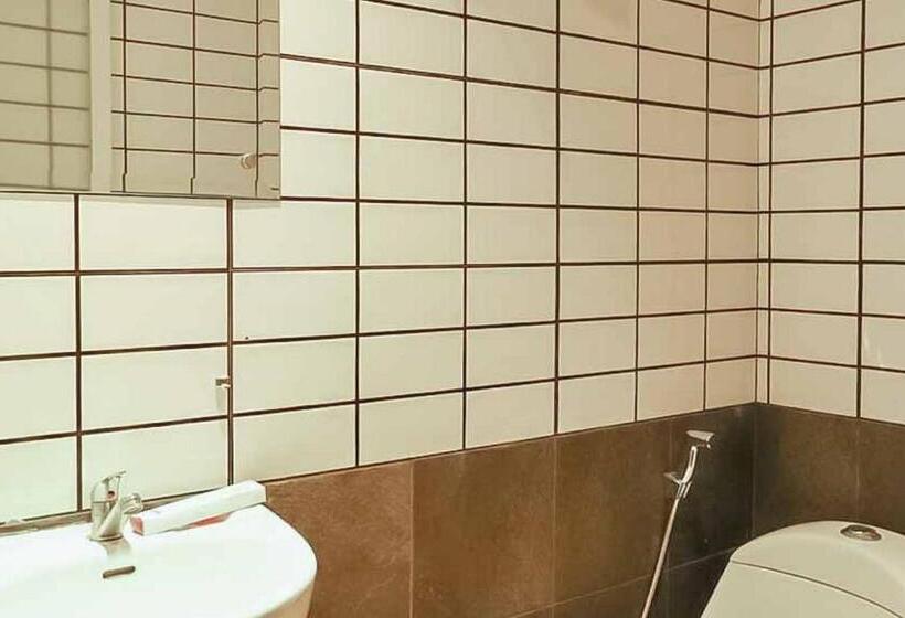 בית מלון כפרי Prime Inn Near Jalan Sekip Mitra Reddoorz