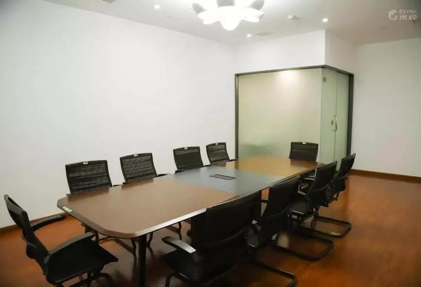 Lavande Hotel Zhumadian High Speed ​​railway Station