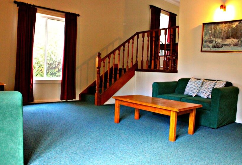 Mountain Top Holiday Home