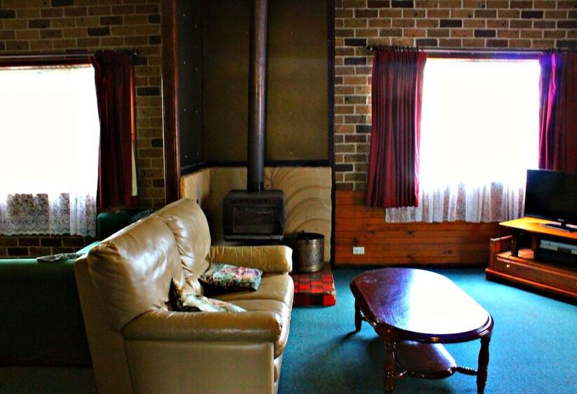 Mountain Top Holiday Home