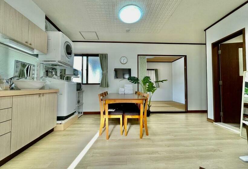 בית מלון כפרי West Villa