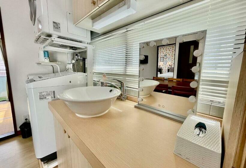 בית מלון כפרי West Villa