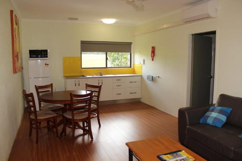 ホテル Atherton Rain Forest Motor Inn