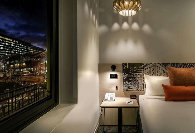 فندق Batman's Hill On Collins