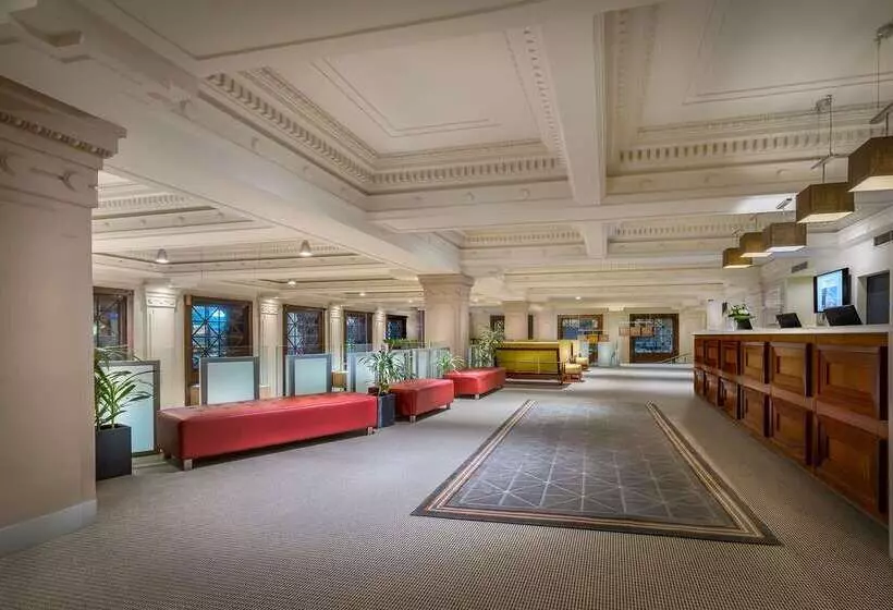 Отель Batman's Hill On Collins