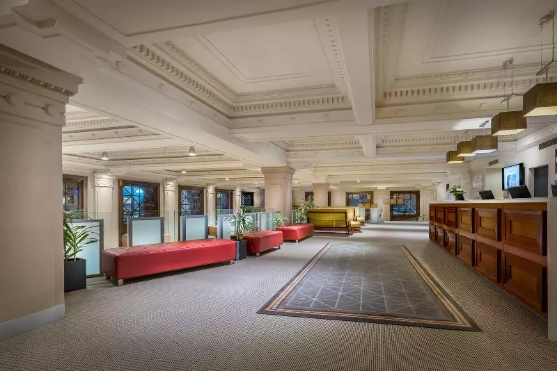 Отель Batman's Hill On Collins