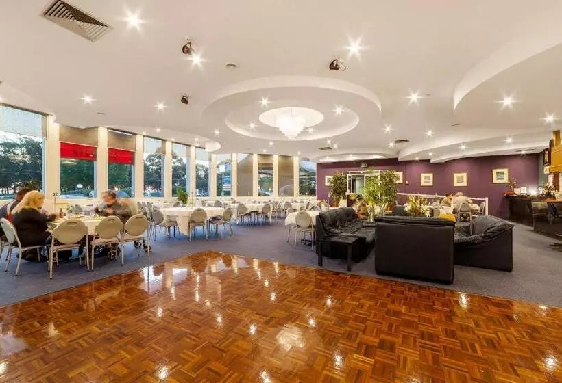 فندق Ciloms Airport Lodge