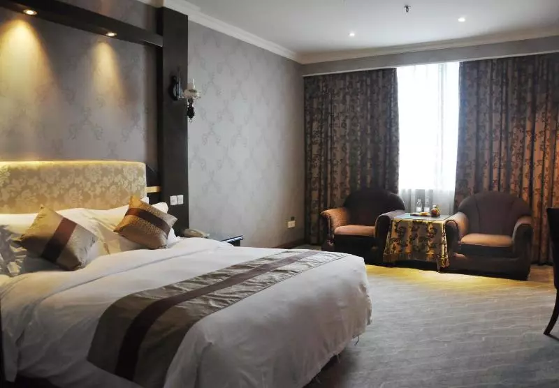 ホテル Continental Grand (wu Zhou)