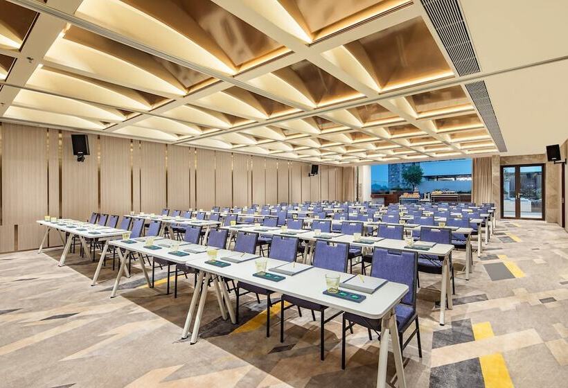 فندق Voco Nanjing Oriental Pearl