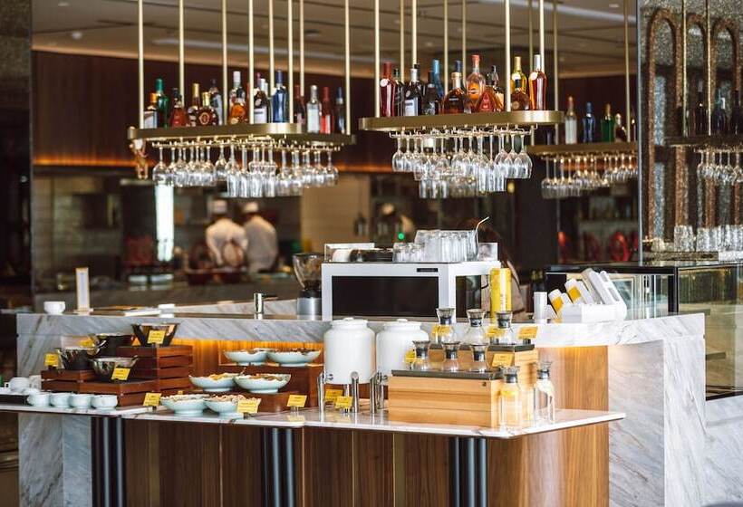 فندق Voco Nanjing Oriental Pearl