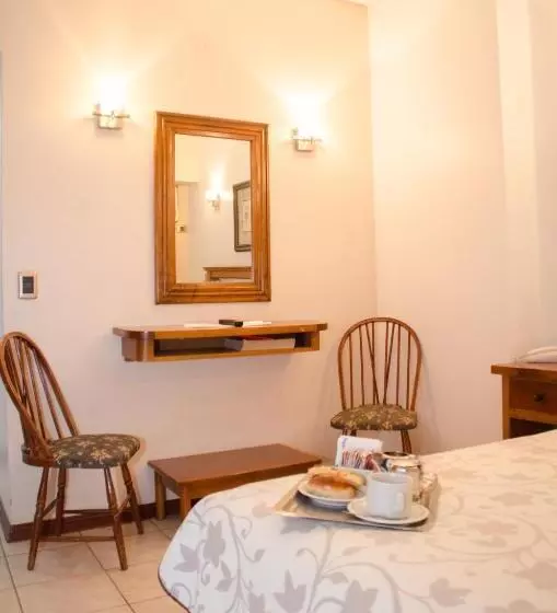 ホテル Esmeralda Palace