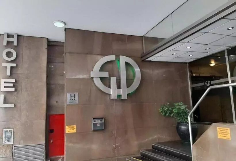 ホテル Esmeralda Palace