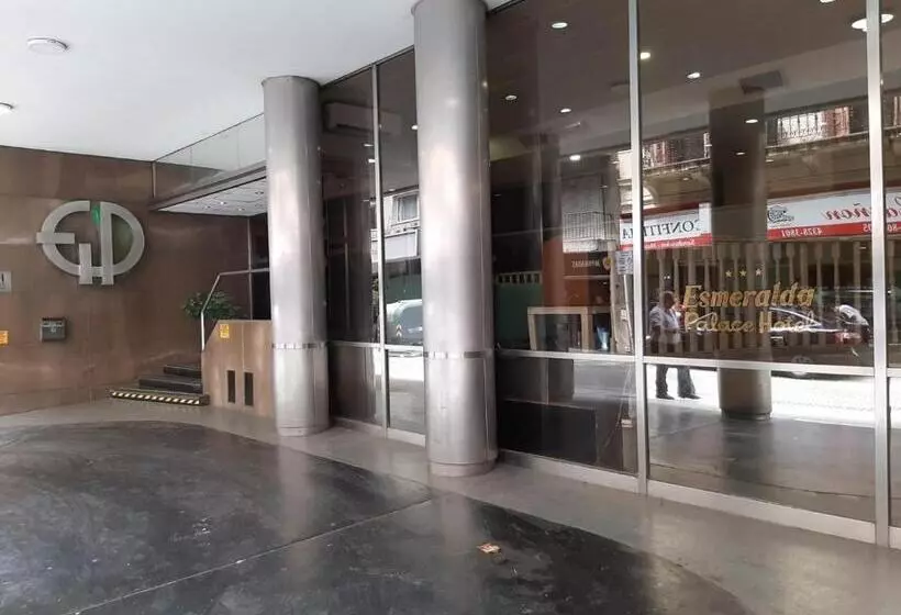 ホテル Esmeralda Palace