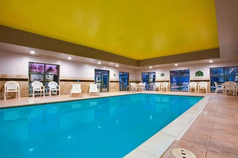 هتل Fairfield Inn & Suites By Marriott Virginia Beach/norfolk Airport