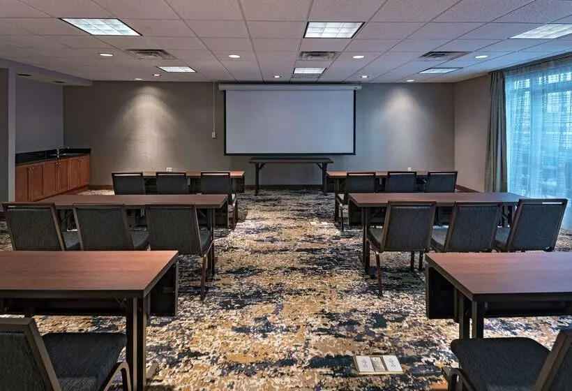 Отель Homewood Suites By Hilton College Station