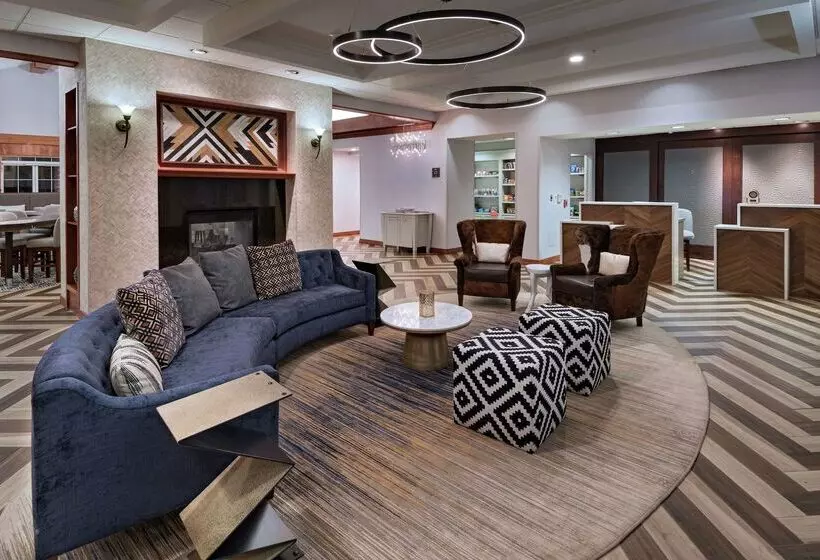 Отель Homewood Suites By Hilton College Station