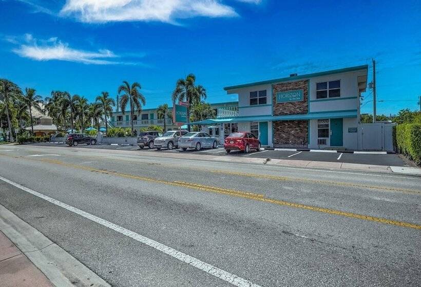 Отель Horizon By The Sea Inn