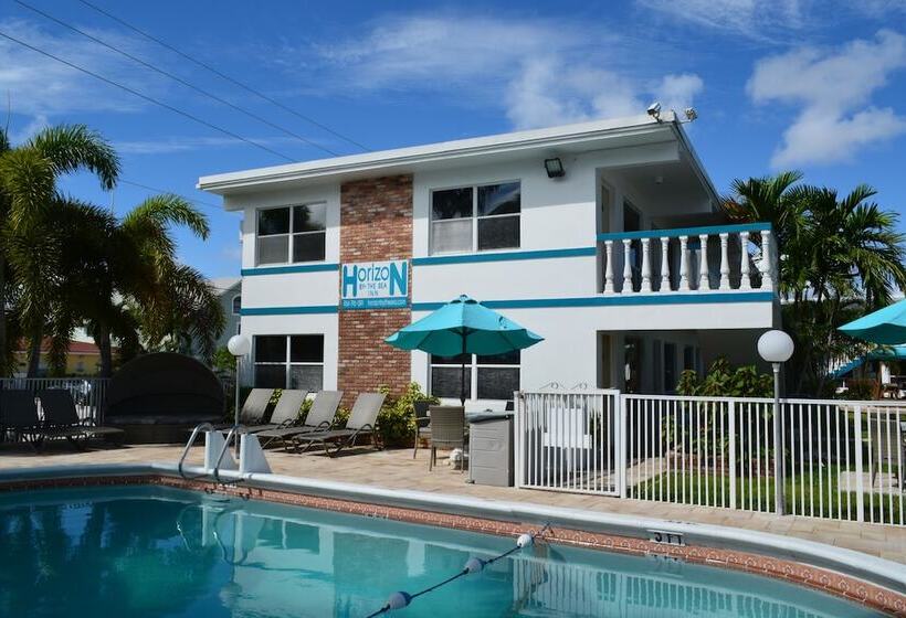 Отель Horizon By The Sea Inn