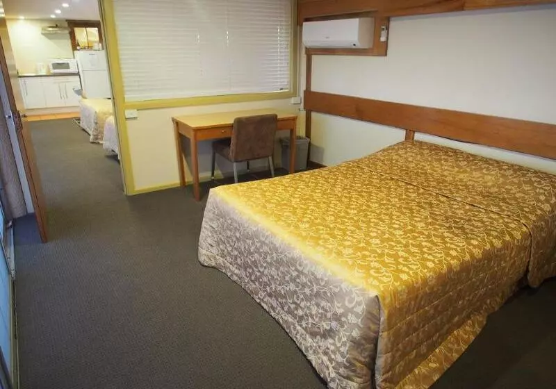 Killara Hotel & Suites