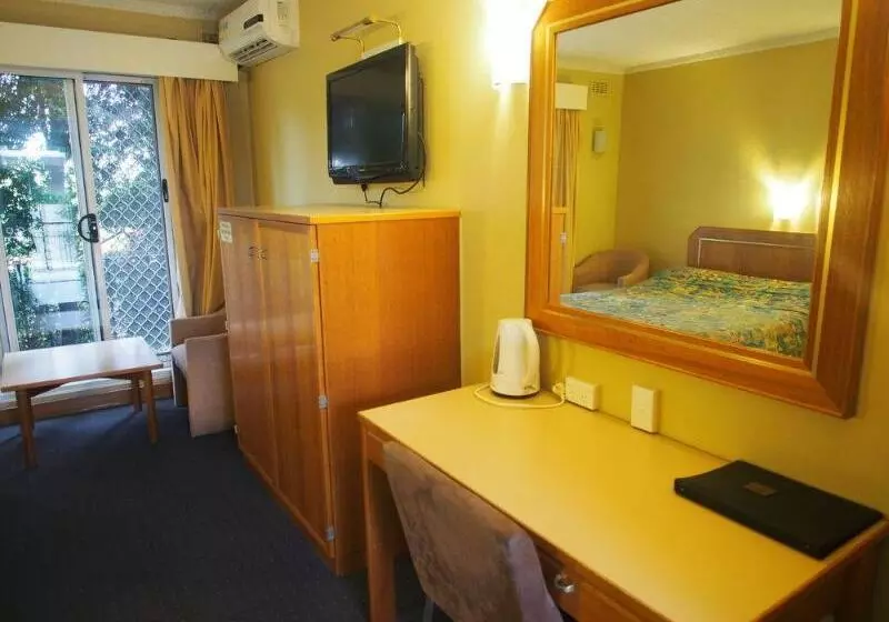 Killara Hotel & Suites