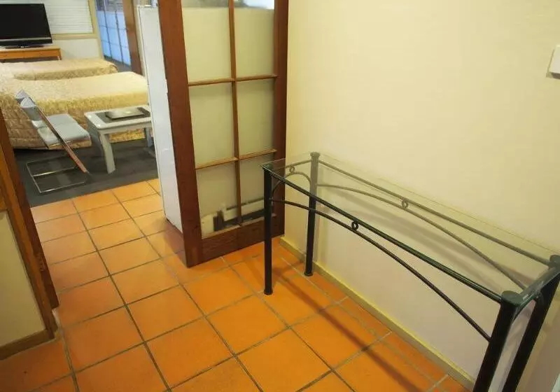 Killara Hotel & Suites