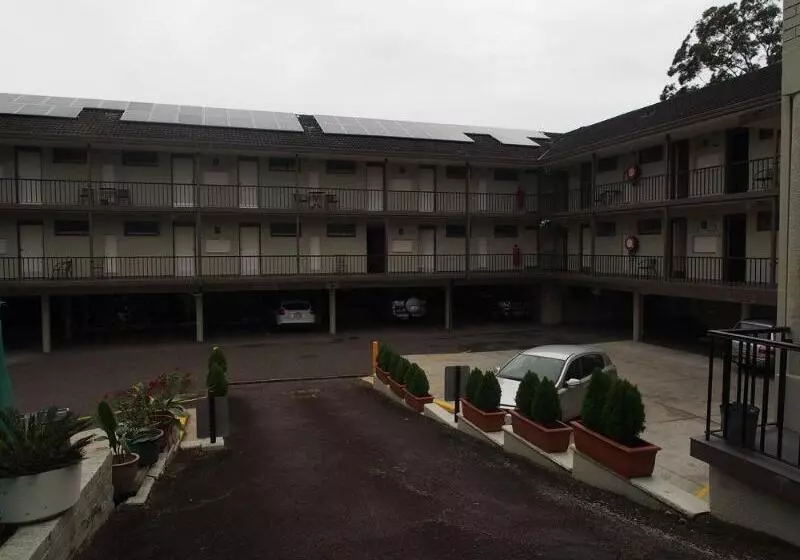 Killara Hotel & Suites