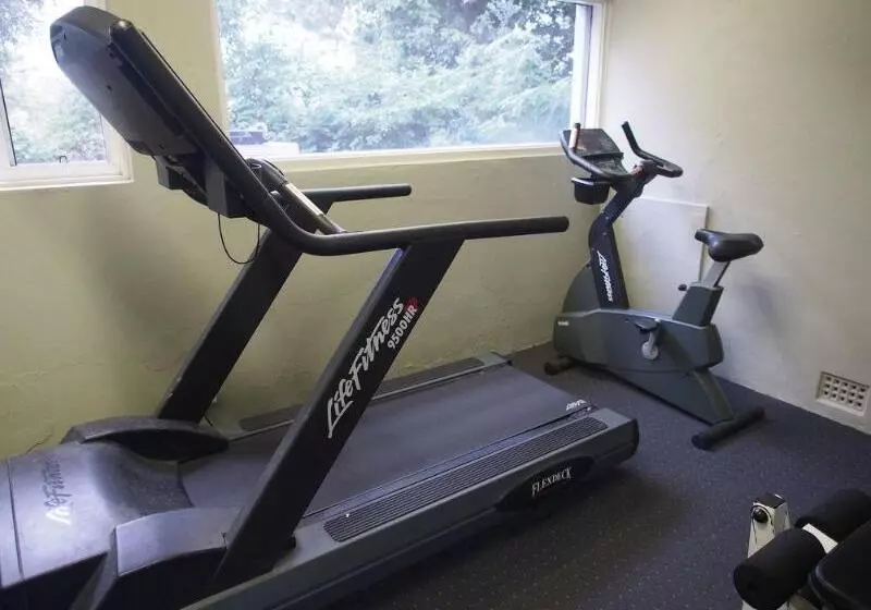 Killara Hotel & Suites