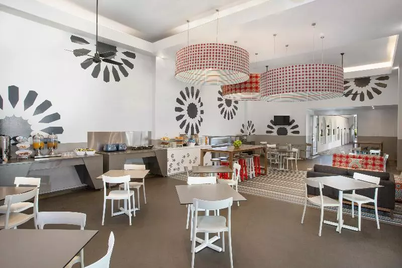 בית מלון כפרי Mantra Portsea