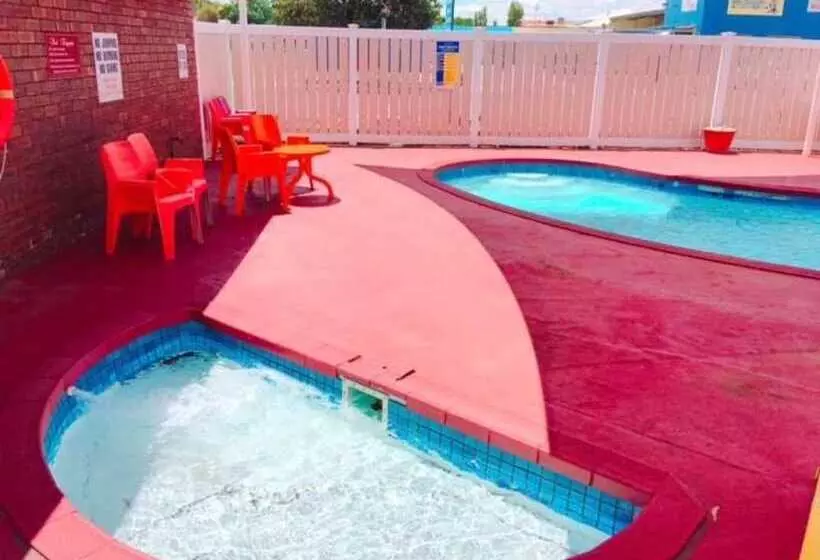 ホテル Meninya Palms Resort Moama