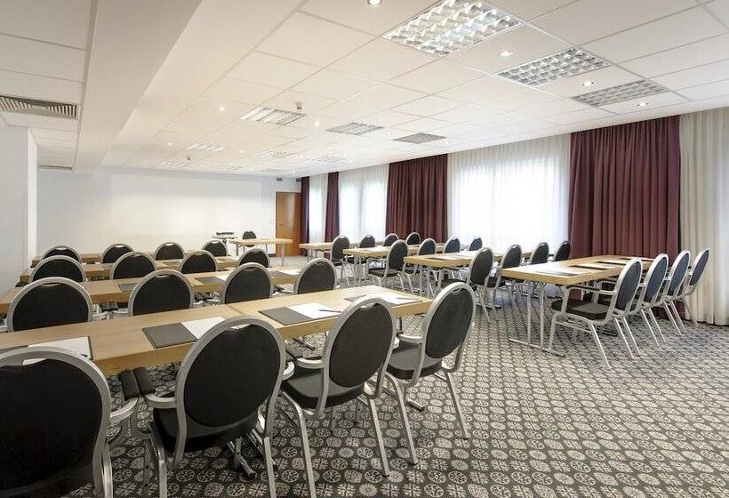 فندق Mercure  Kamen Unna