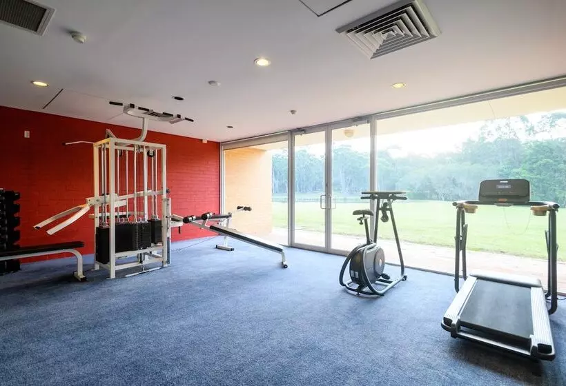 Lakeside Hotel And Conference Centre