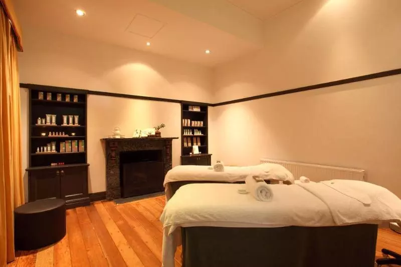 Hotel Peppers Manor House