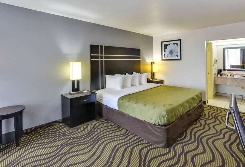 בית מלון כפרי Quality Inn & Suites Hardeeville Savannah North