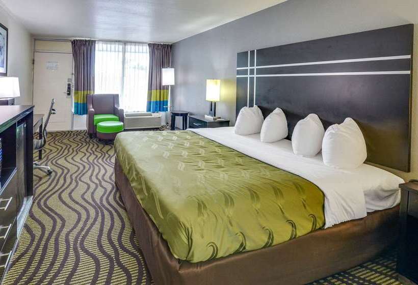 בית מלון כפרי Quality Inn & Suites Hardeeville Savannah North