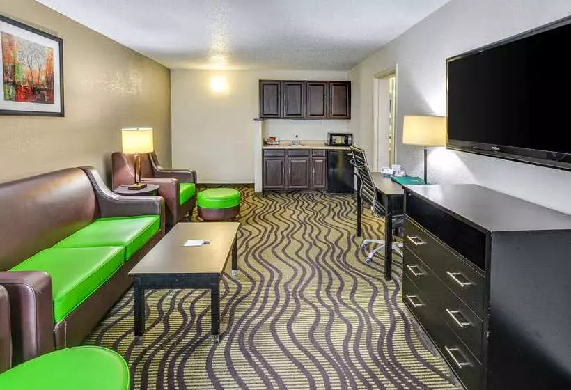 Отель Quality Inn & Suites Hardeeville  Savannah North