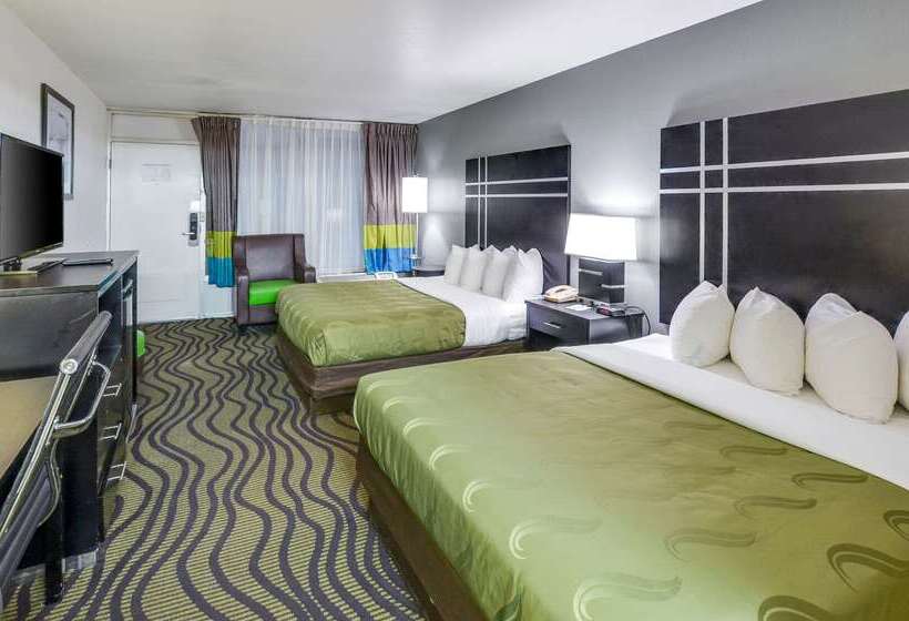 בית מלון כפרי Quality Inn & Suites Hardeeville Savannah North