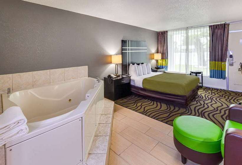 בית מלון כפרי Quality Inn & Suites Hardeeville Savannah North