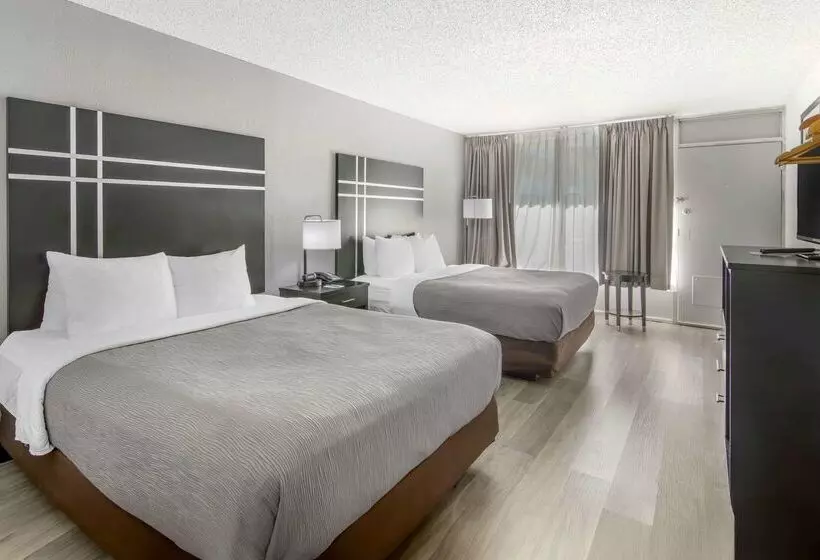 Отель Quality Inn & Suites Hardeeville  Savannah North