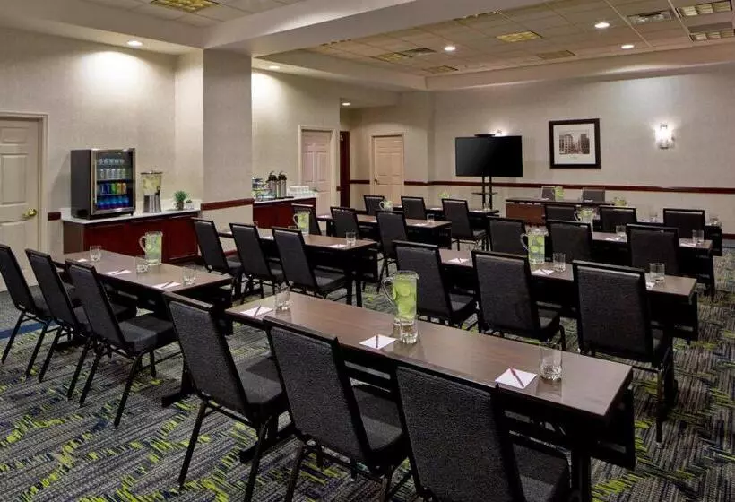 בית מלון כפרי Residence Inn Milwaukee Downtown