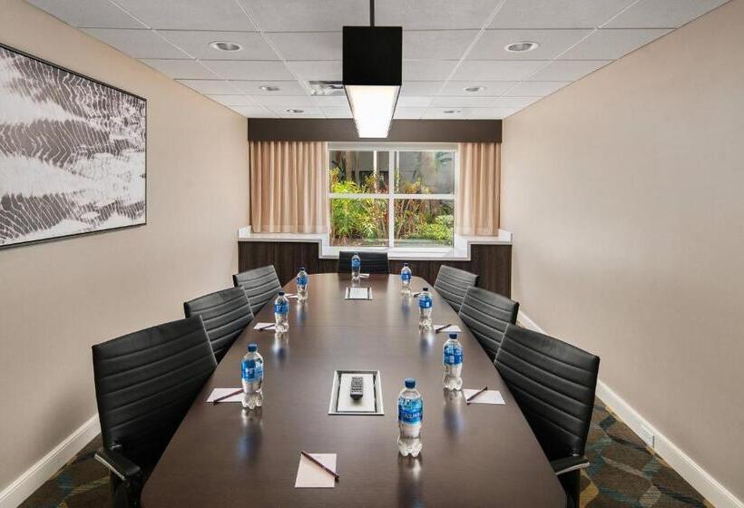 בית מלון כפרי Residence Inn Tampa Downtown