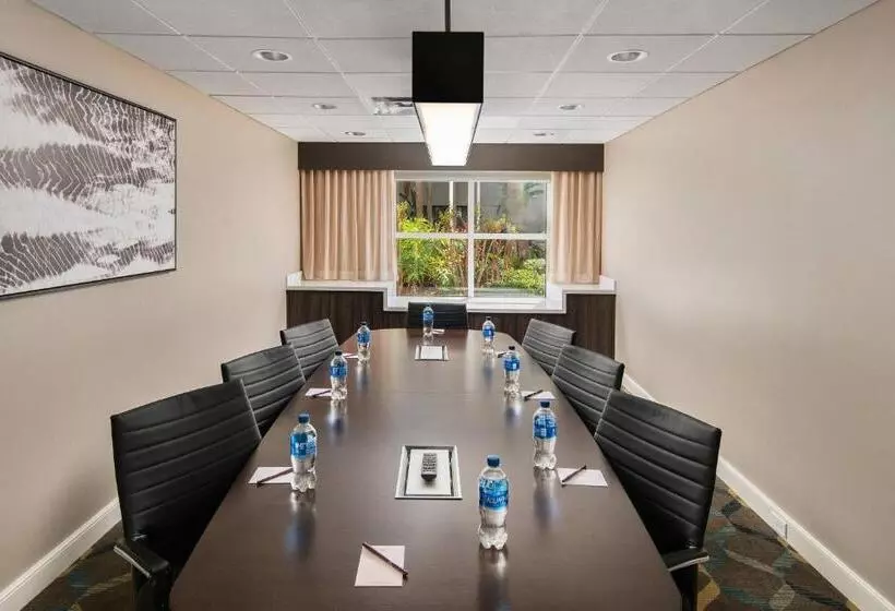 هتل Residence Inn Tampa Downtown